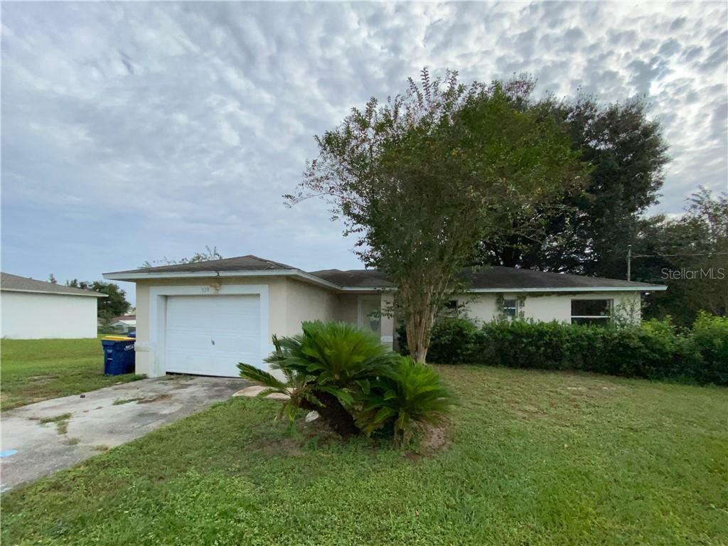 Property Photo:  329 Elizabeth Avenue  FL 34753 