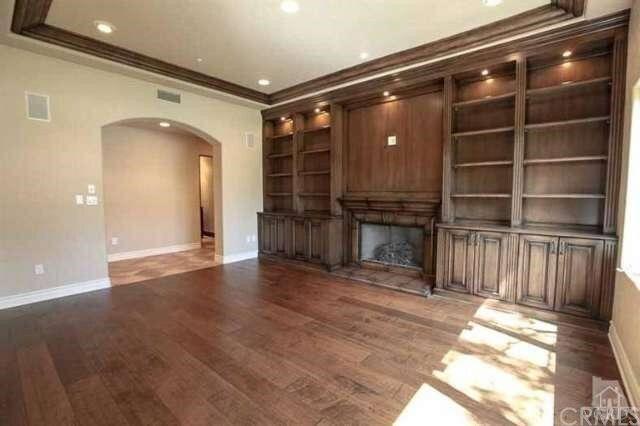 Property Photo:  4107 Oak Place Drive  CA 91362 