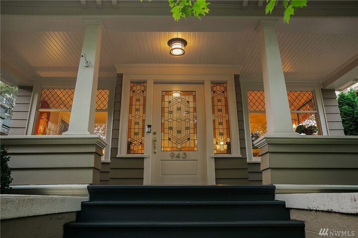 Property Photo: 943 19th Ave E WA 98112