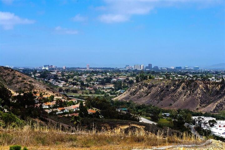 Property Photo:  5720 Desert View Drive  CA 92037 