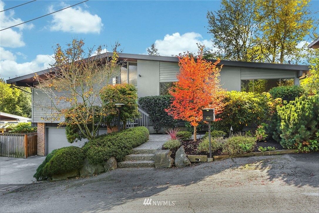 Property Photo:  3723 NE 151st Street  WA 98155 