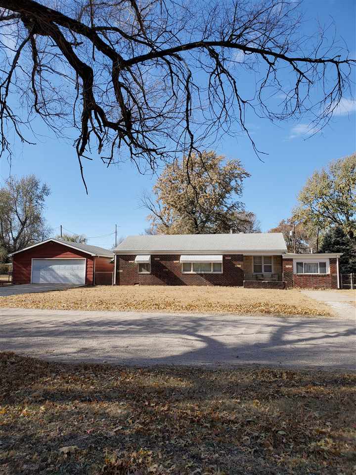 Property Photo:  3115 N Jackson St  KS 67204 