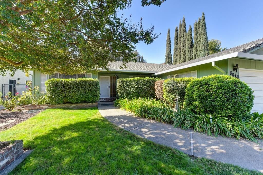 Property Photo: 6613 4th Avenue CA 95673