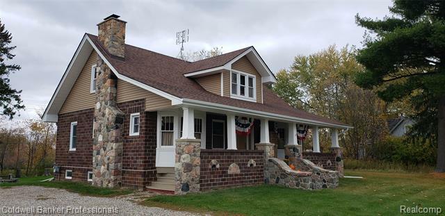 Property Photo:  3719 Lake Pleasant Road  MI 48461 