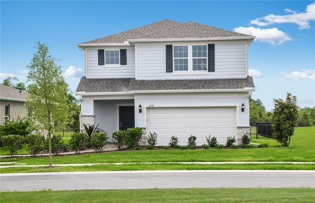 Property Photo: 2137 Bur Oak Boulevard FL 34771