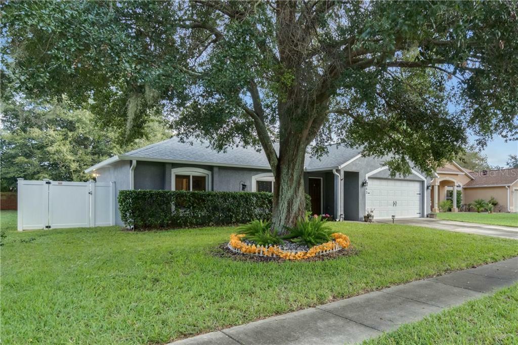 Property Photo:  1263 Montheath Circle  FL 34761 