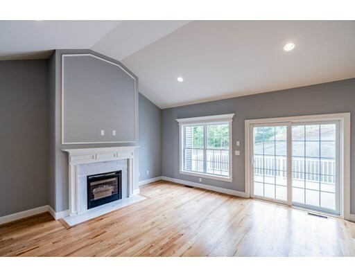 Property Photo: 46 Copley Cir 8 CT 06082