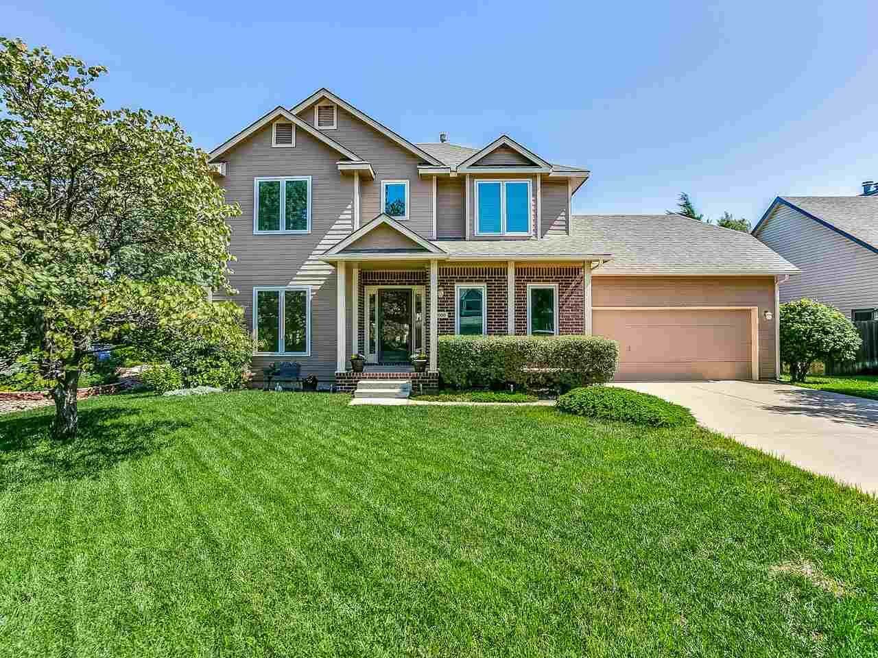 Property Photo: 2000 E Country View Dr KS 67037