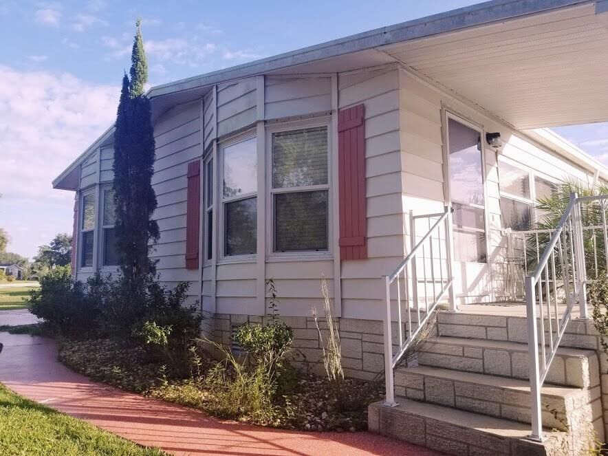 Property Photo: 25028 Barrow Hill FL 34748