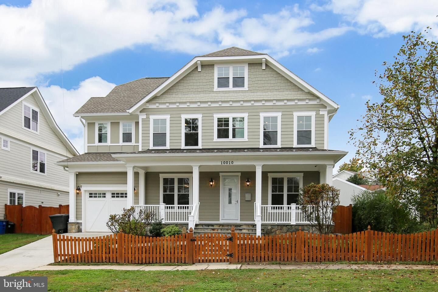 Property Photo:  10010 Clue Drive  MD 20817 