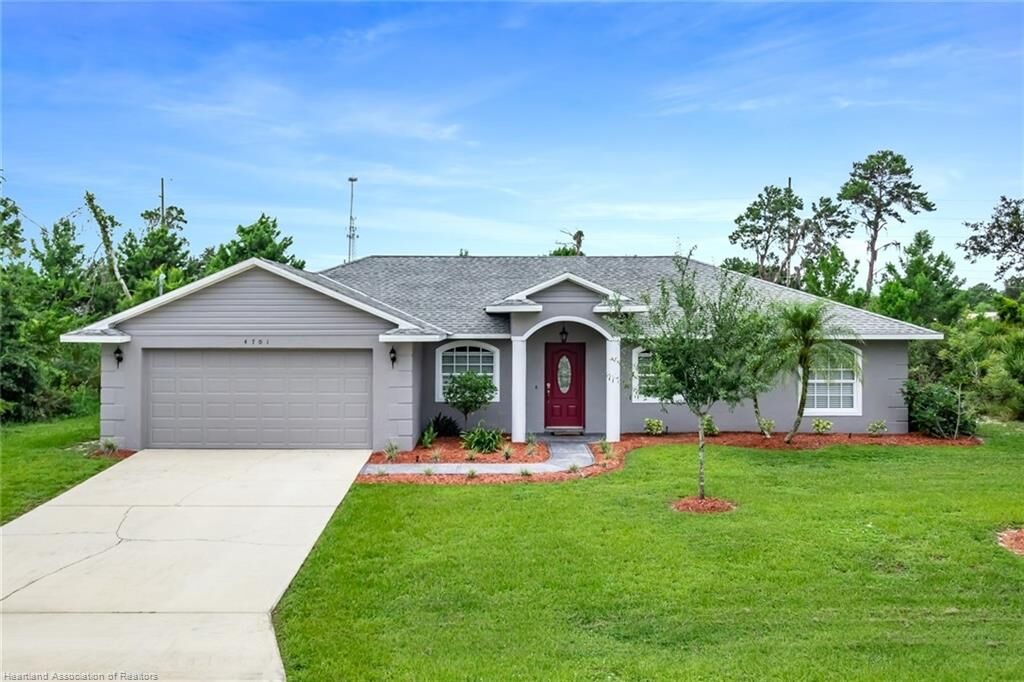 Property Photo:  4701 Cooper Drive  FL 33872 