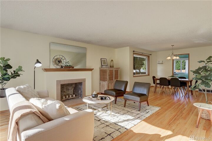 Property Photo:  4405 33rd St NE  WA 98422 