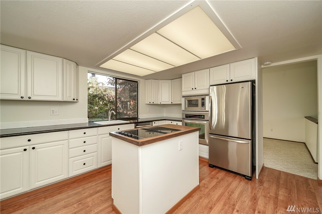 Property Photo: 26926 Arden Ct WA 98032