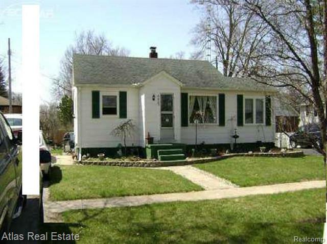 Property Photo:  4425 2nd St  MI 48421 