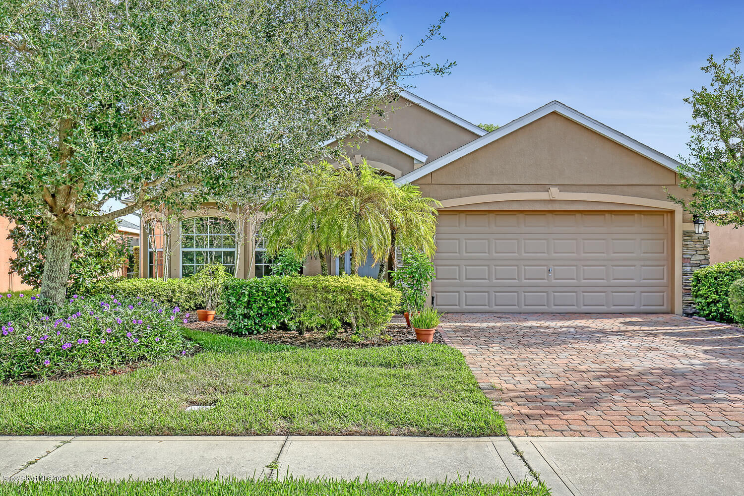 Property Photo: 2872 Boddington Way FL 32940