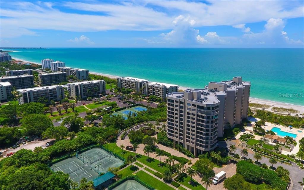Property Photo:  1211 Gulf Of Mexico Drive 1002  FL 34228 