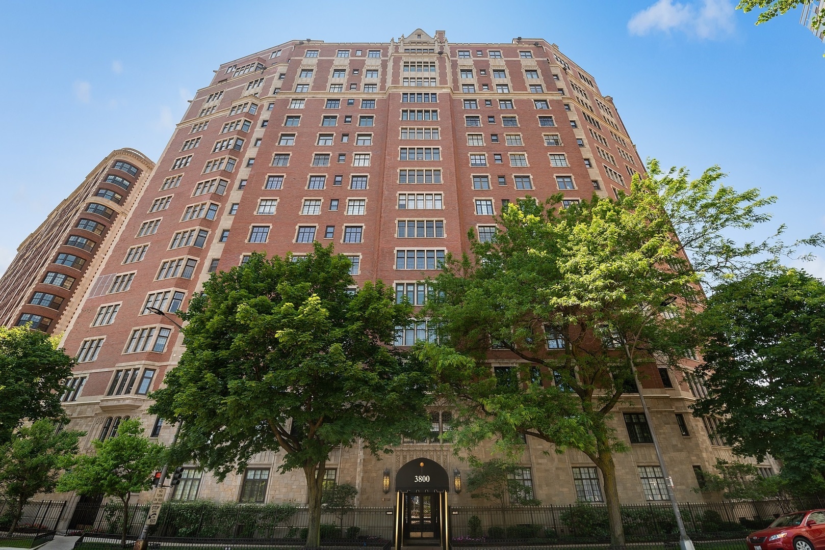 Property Photo:  3800 N Lake Shore Drive 2E  IL 60613 