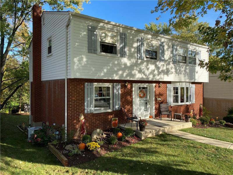 Property Photo:  208 Crescent Gardens  PA 15235 