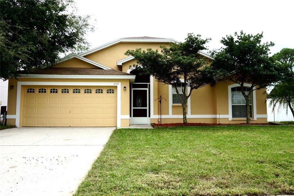 Property Photo:  1052 Brenton Manor Drive  FL 33881 