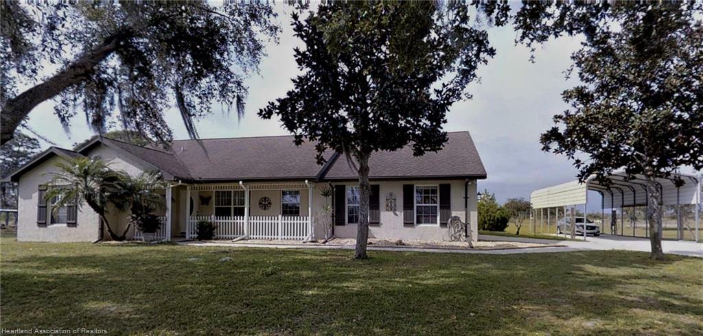 Property Photo:  9757 Payne Road  FL 33875 