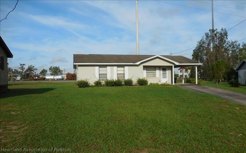 Property Photo: 223 Margarete Drive FL 33825