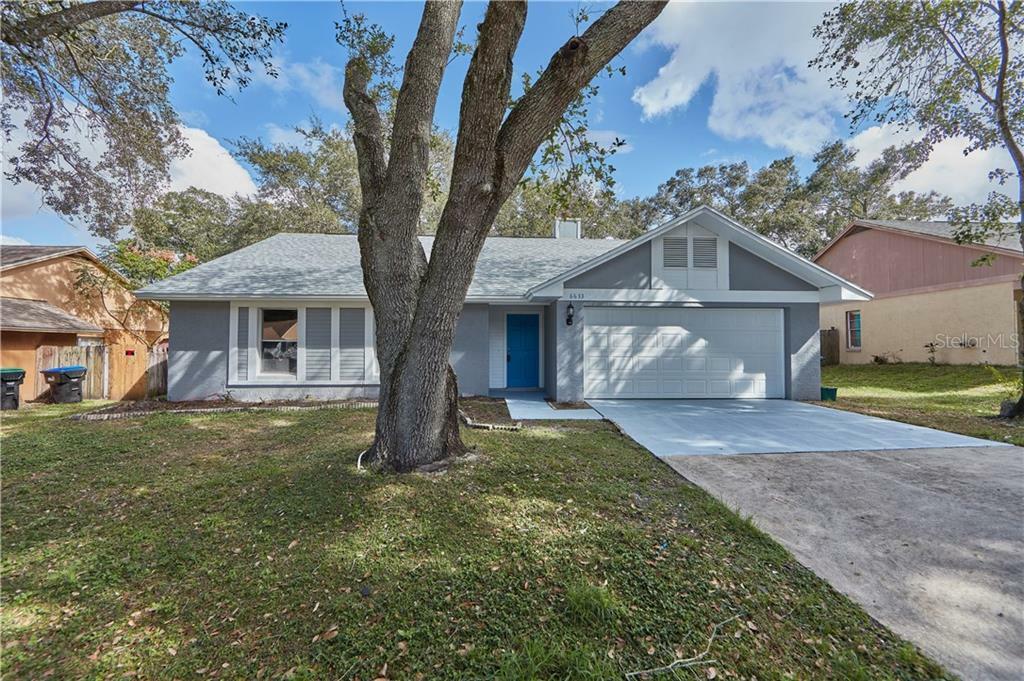 Property Photo:  6633 Whirlaway Circle  FL 32818 