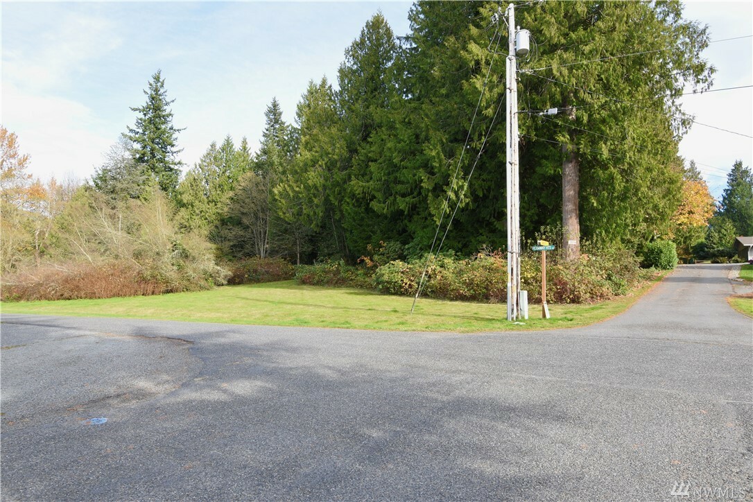 Property Photo:  20485 Daisy Lane  WA 98274 