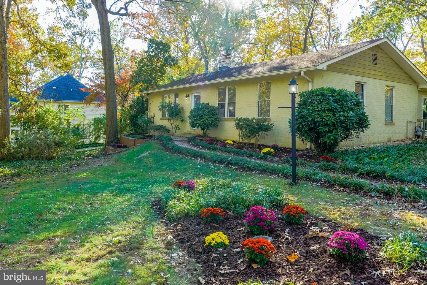 Property Photo: 1228 Shenandoah Road VA 22308