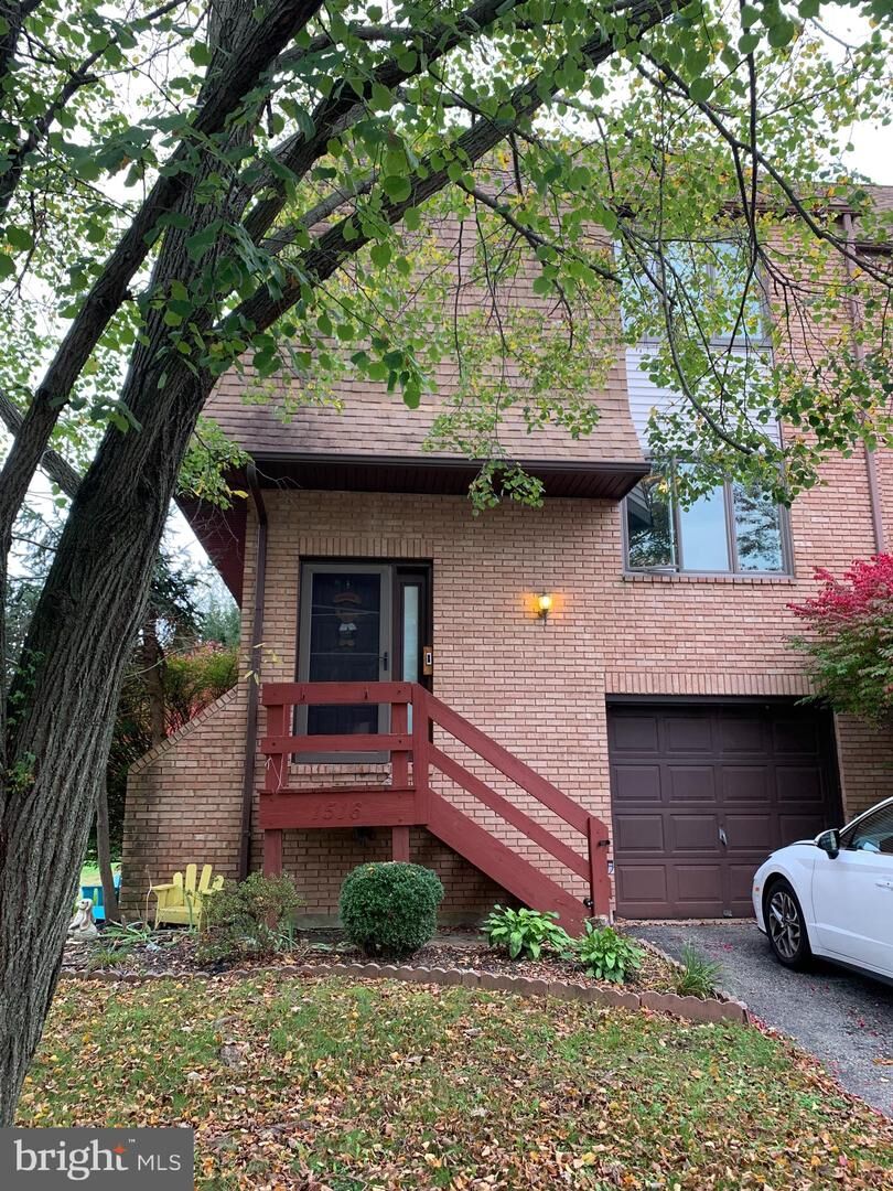 Property Photo: 1516 Villa Road DE 19809