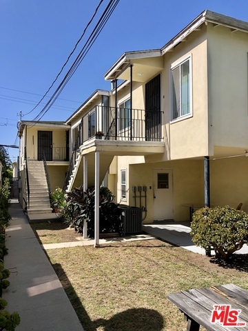 Property Photo: 1844 18th St C CA 90404
