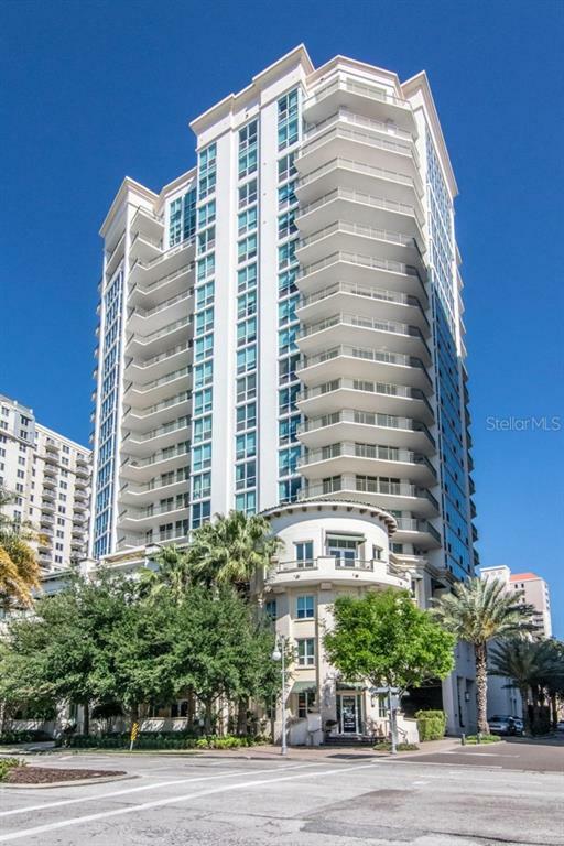 Property Photo:  450 Knights Run Avenue 1904  FL 33602 