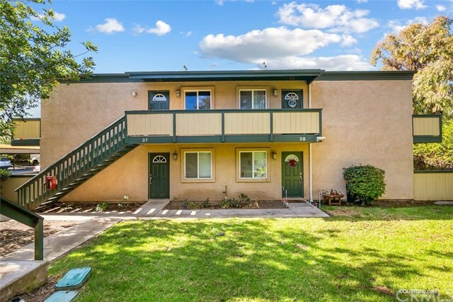 Property Photo:  868 E Alvarado Street 40  CA 92028 