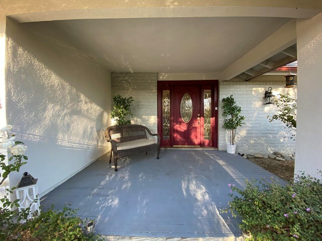 Property Photo:  218 Newport Avenue  CA 93004 