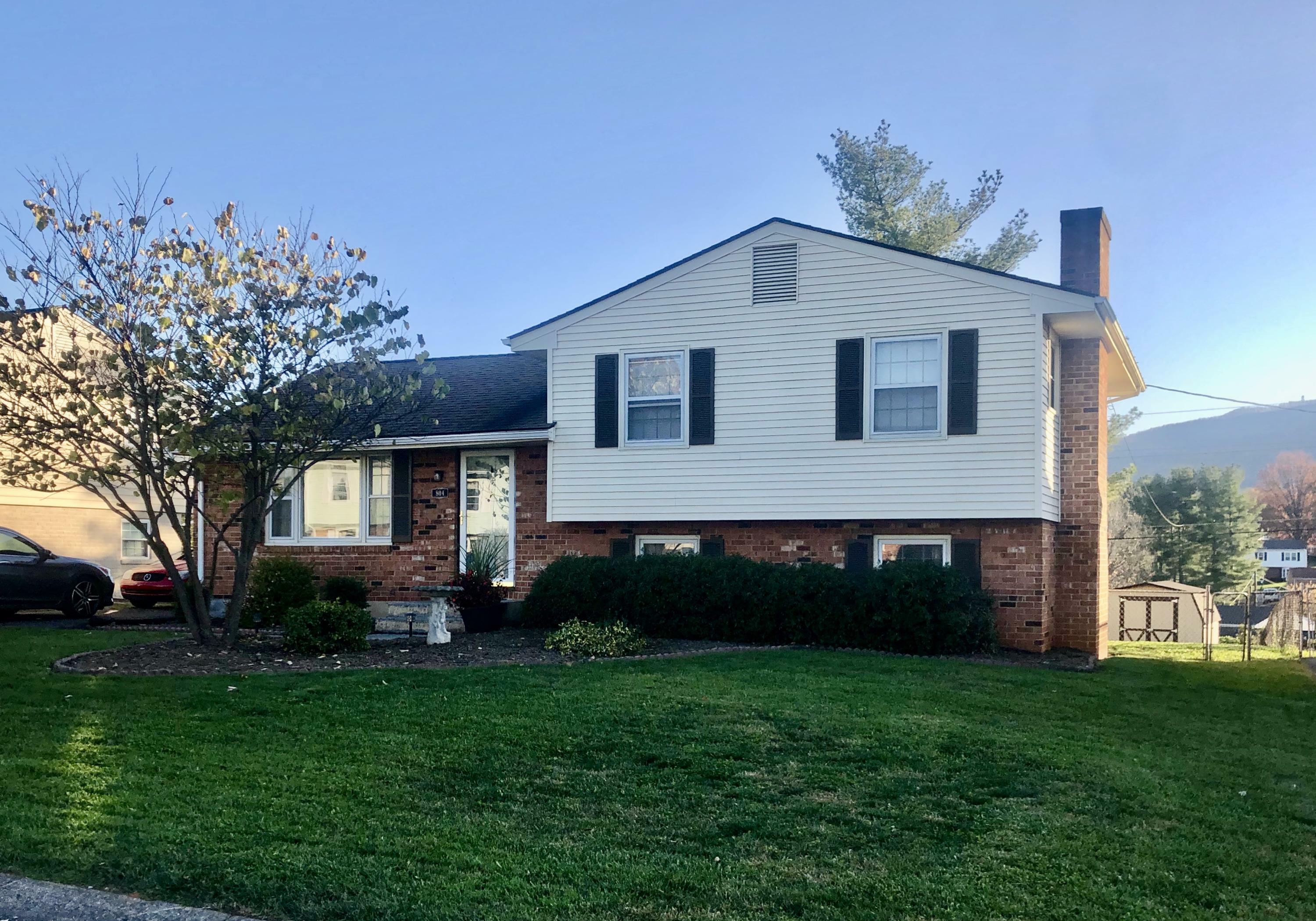 Property Photo:  804 Moran Ave  VA 24153 