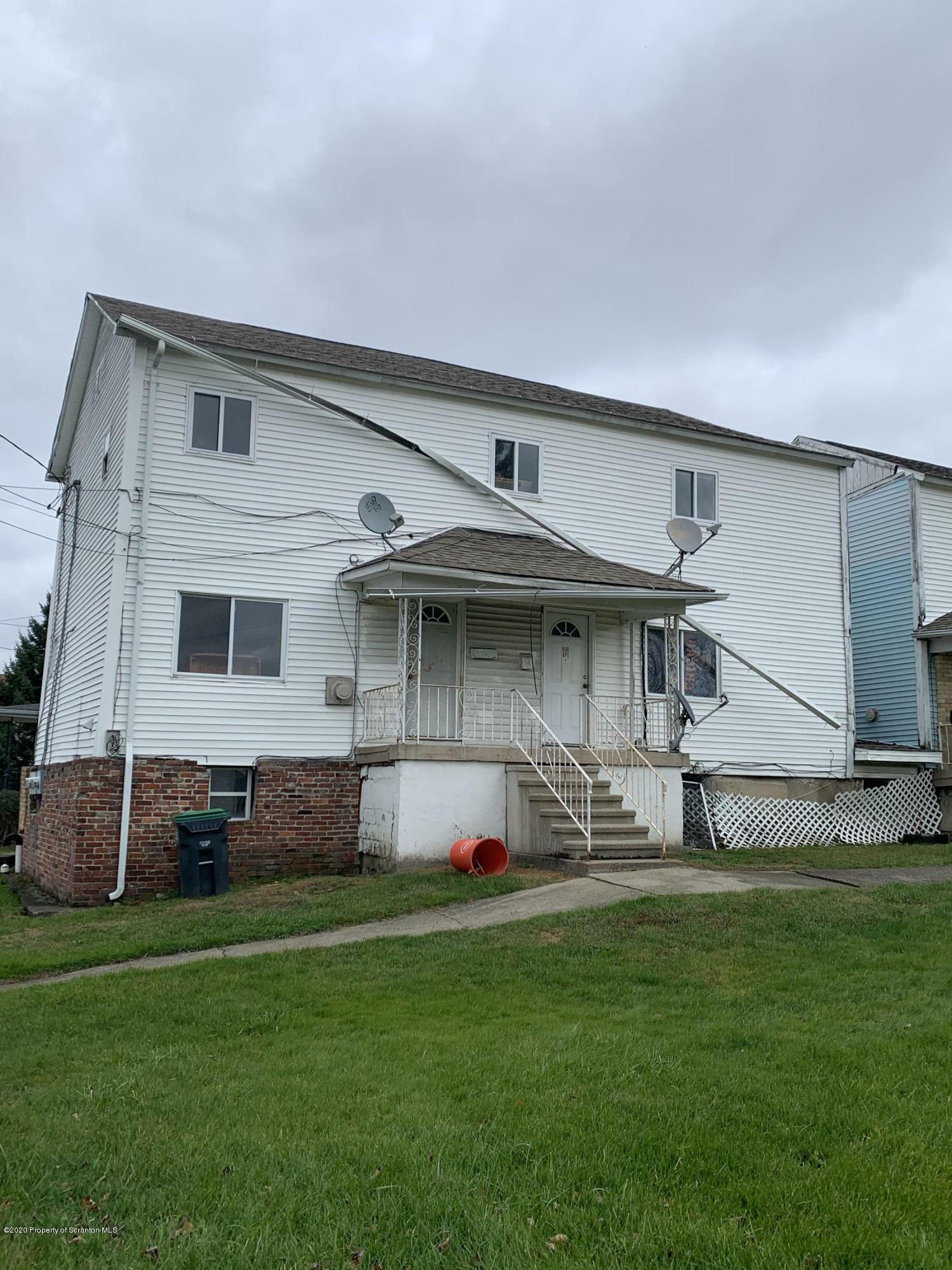 600 606 Hudson Street  Mayfield PA 18433 photo