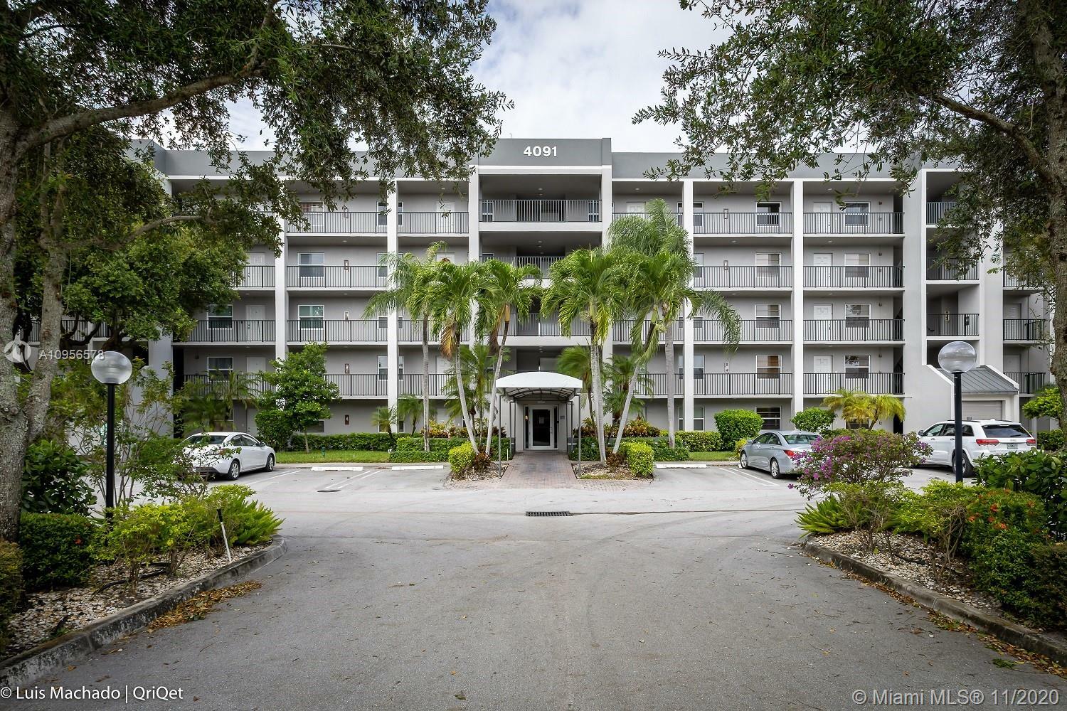 Property Photo:  4091 Cypress Reach Ct 504  FL 33069 