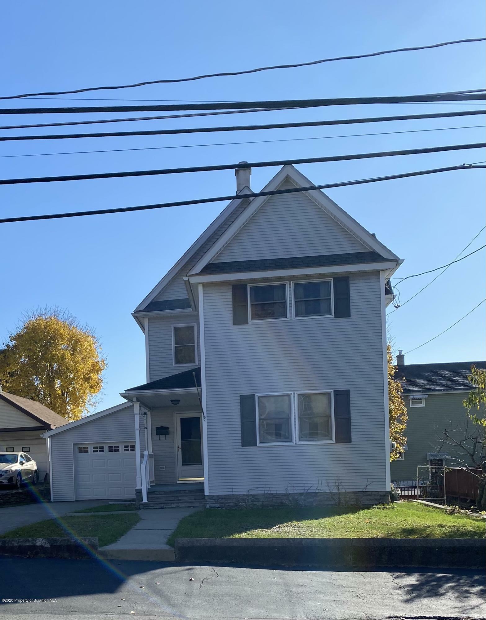 Property Photo:  172 Electric Street  PA 18452 