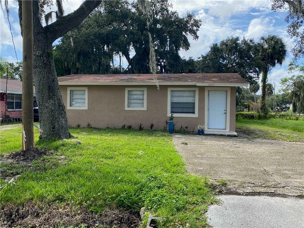 Property Photo:  1507 72nd Street E  FL 34221 