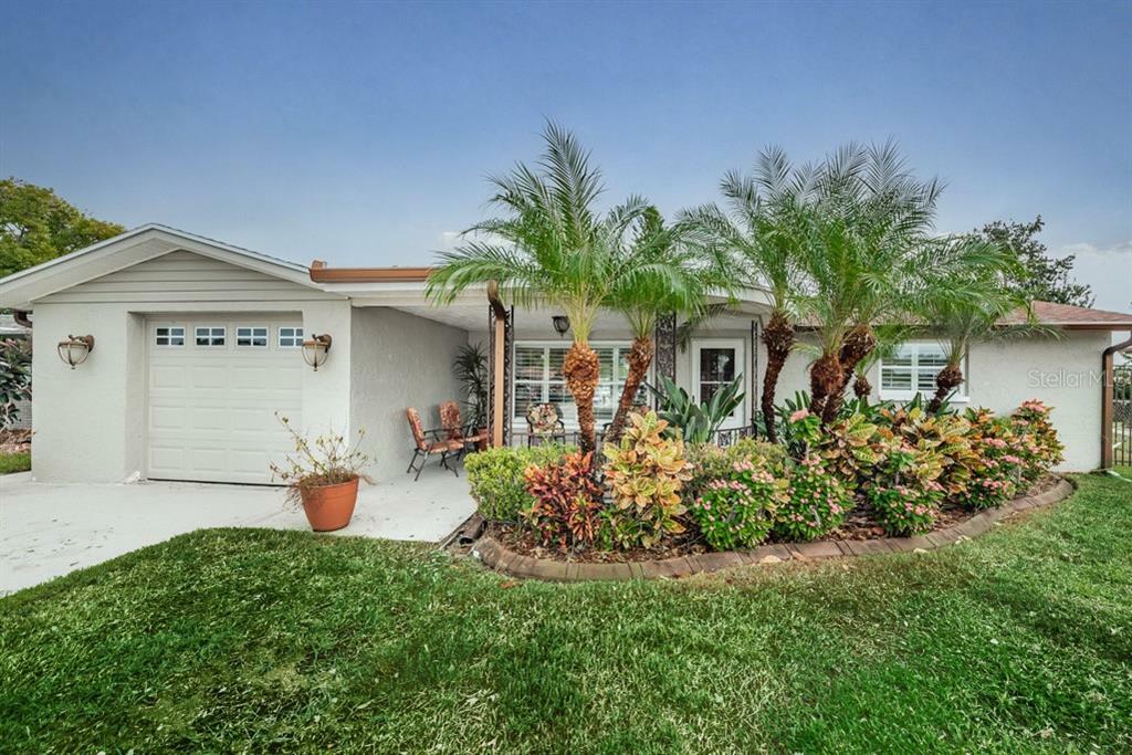 Property Photo:  2128 Society Drive  FL 34691 