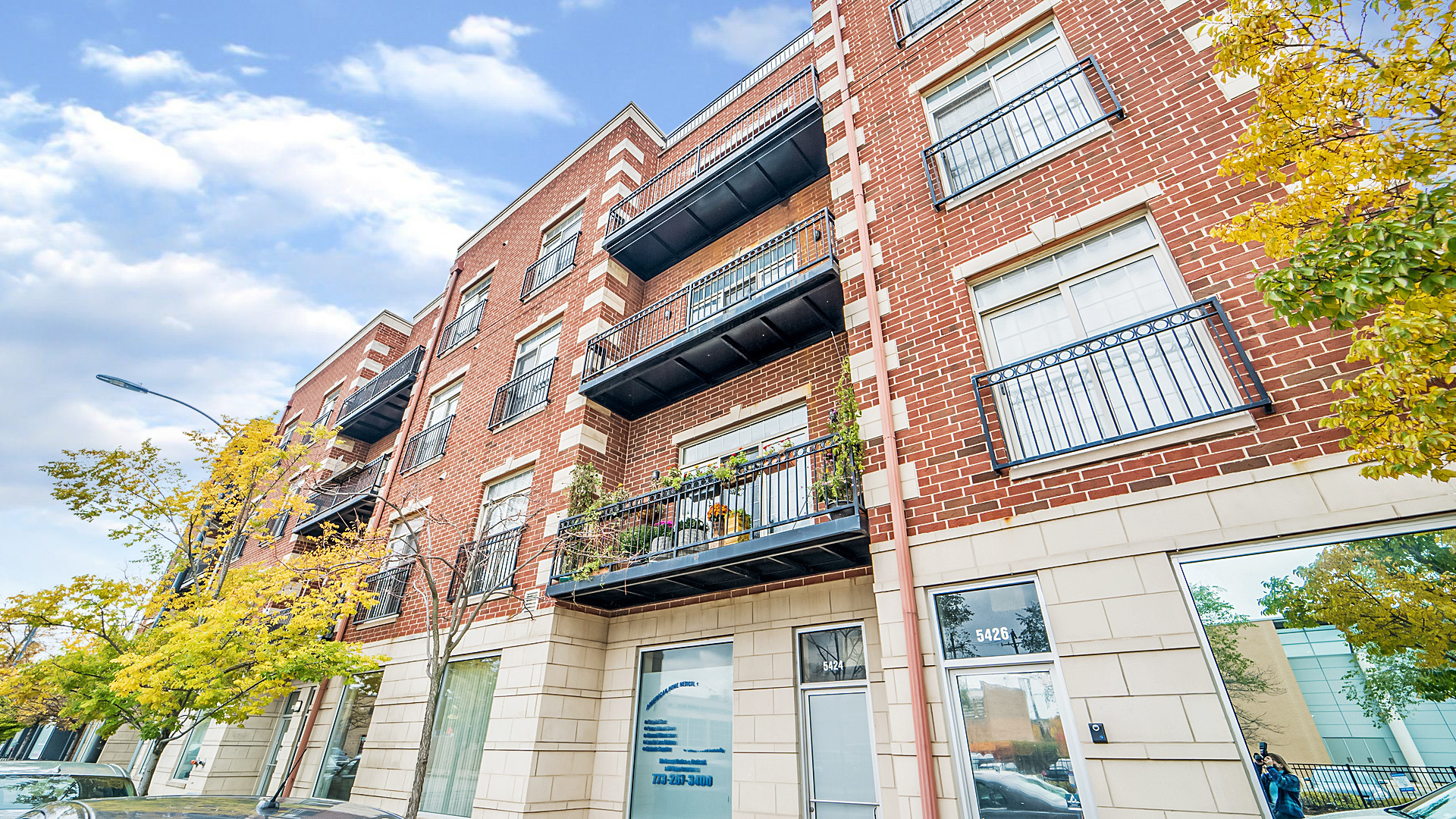 Property Photo: 5420 N Kedzie Avenue 3D IL 60625