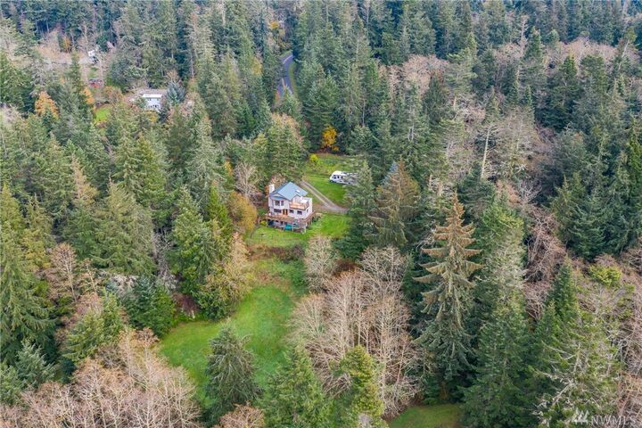 570 Ellwood Dr  Coupeville WA 98239 photo