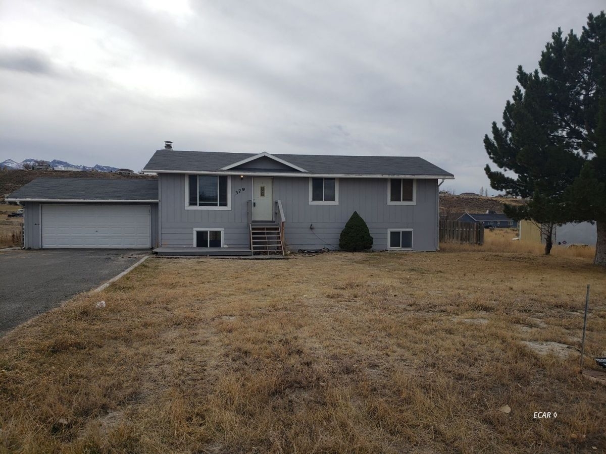 Property Photo: 379 Lakeport Dr Drive NV 89815