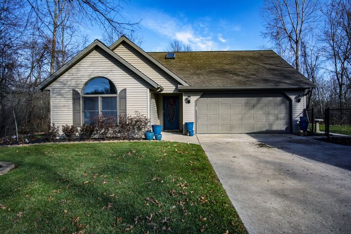 53132 County Road 43  Middlebury IN 46540 photo