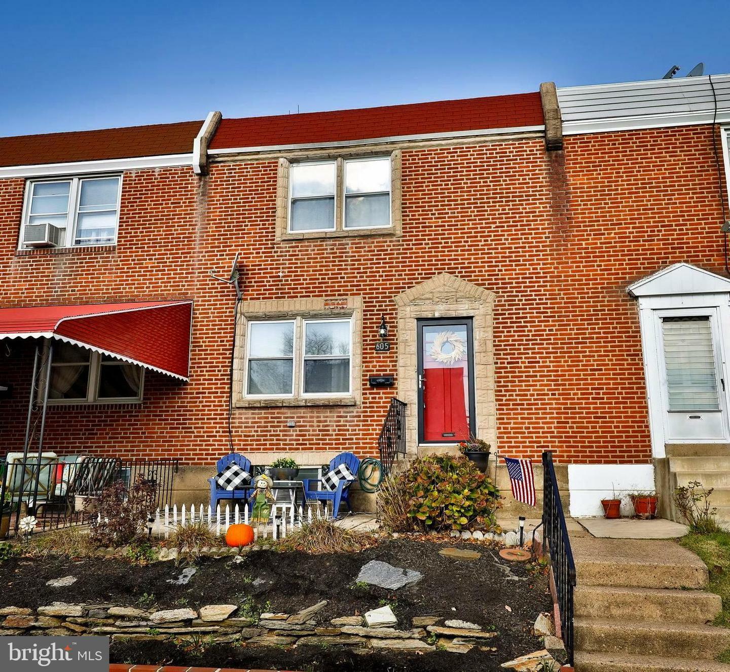 Property Photo: 605 Green Lane PA 19128