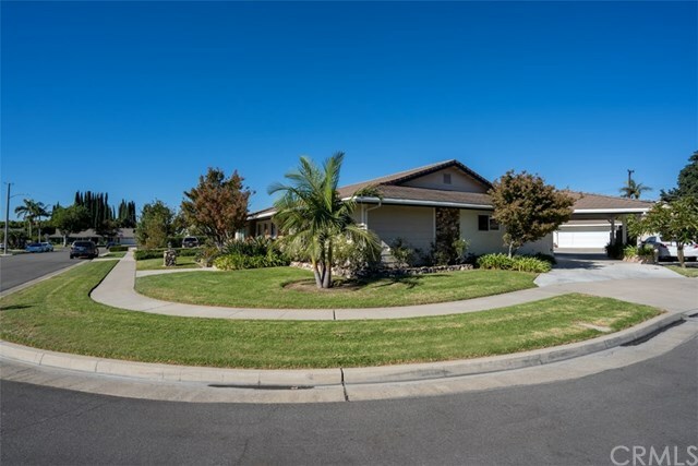 Property Photo:  1427 W Janeen Way  CA 92801 