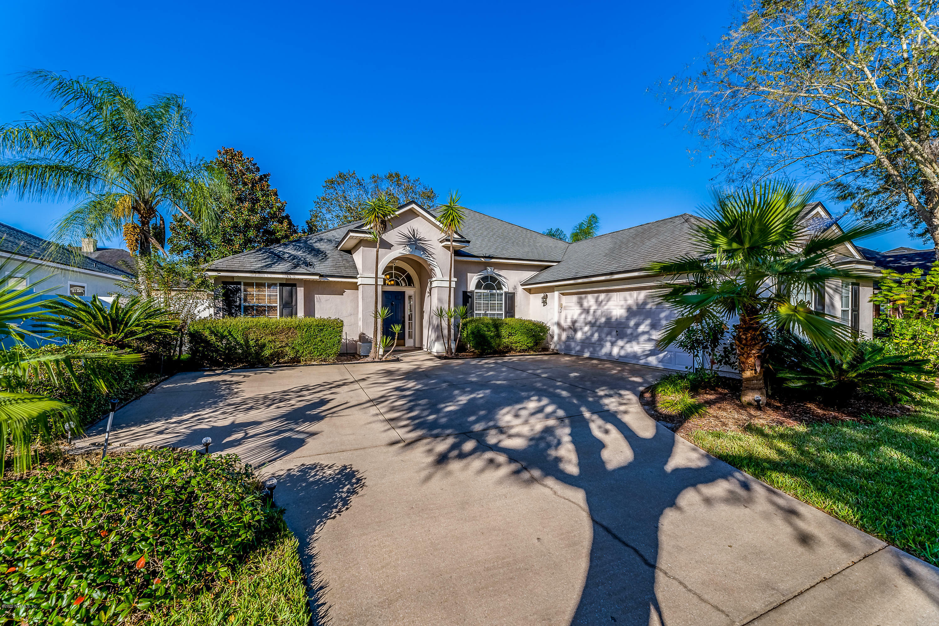 Property Photo:  3022 Oatland Court  FL 32065 