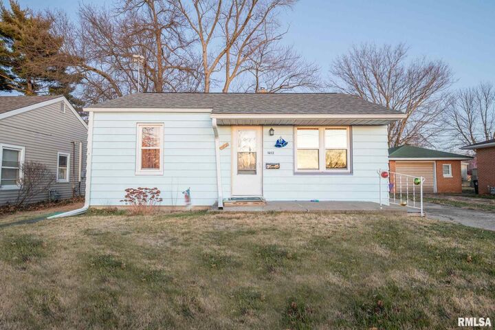 1412 N 11th  Pekin IL 61554 photo