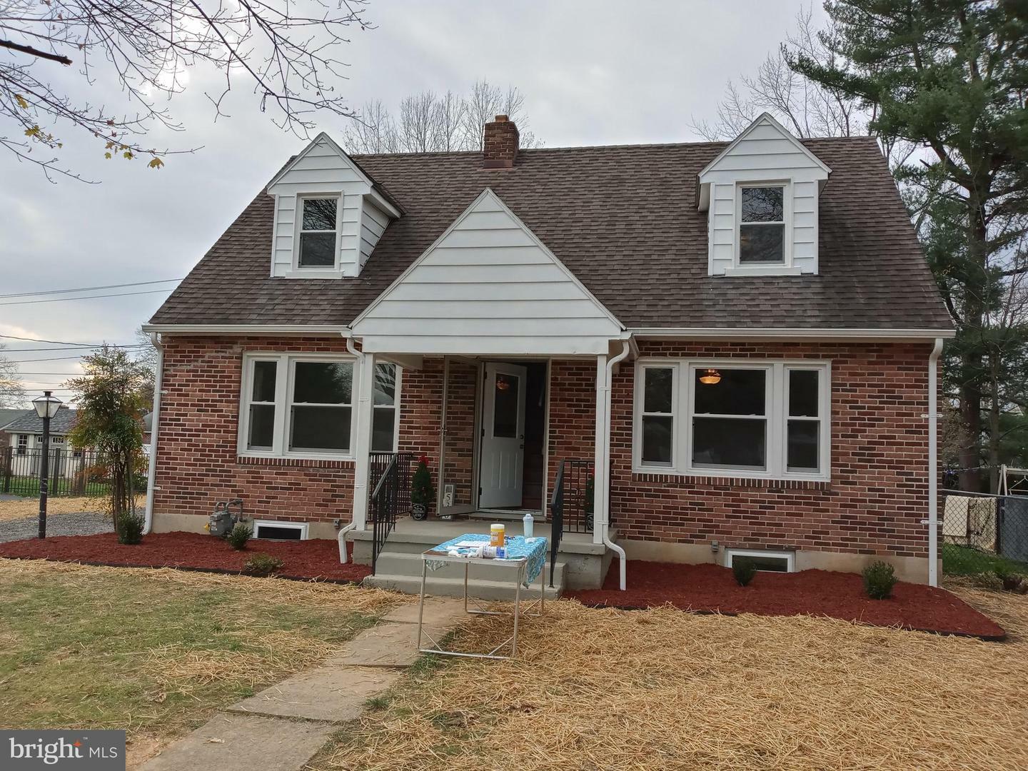 Property Photo: 530 S Russell Street PA 17402
