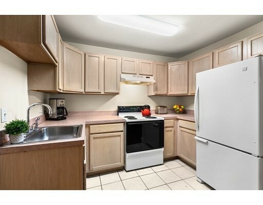 Property Photo:  85 East Brookline St 1  MA 02118 