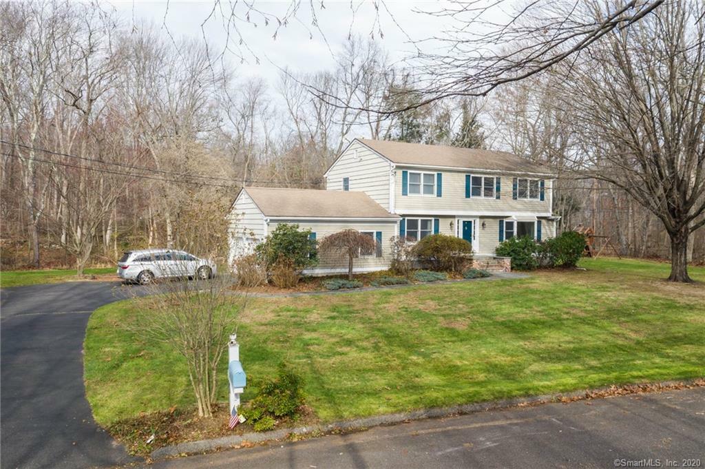 Property Photo:  6 Pachaug Road  CT 06611 